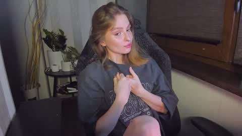 Snapshot of mollydangerous chatting on March 2026 08:17:01 PM Taisha online show from March 2026 08:17:01 PM