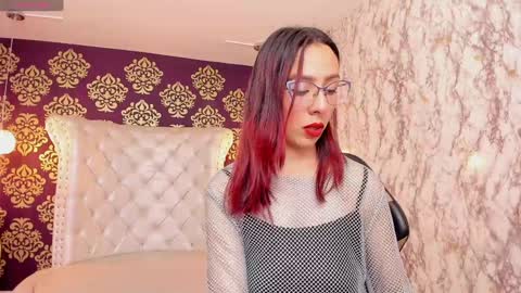 Molly Evanss online show from January 2025 04:21:01 AM