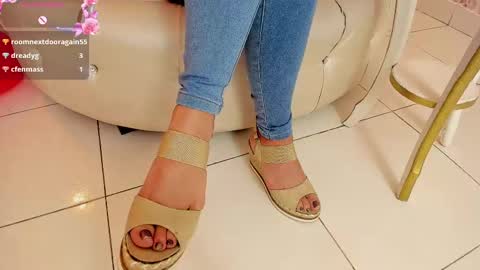 Molly Evanss online show from February 2025 07:01:01 AM