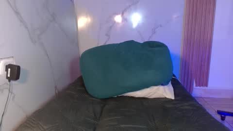  MOLLY  GUNSG online show from February 2026 08:18:01 PM