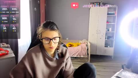  KIRA  online show from September 2025 02:55:02 AM