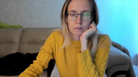 AngelMomm online show from February 2025 12:14:02 PM