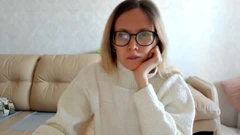 AngelMomm online show from March 2025 08:13:01 AM