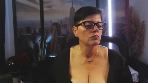 Snapshot of mollysun chatting on October 2025 05:11:01 PM MollySun Nina Randmann online show from October 2025 05:11:01 PM