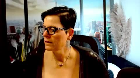 Snapshot of mollysun chatting on November 2025 05:37:02 PM MollySun Nina Randmann online show from November 2025 05:37:02 PM