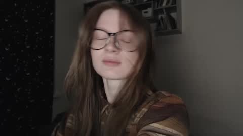 mollytucker online show from March 2025 03:40:01 PM