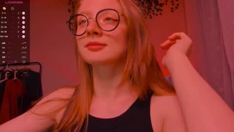 mollytucker online show from October 2025 03:14:01 PM