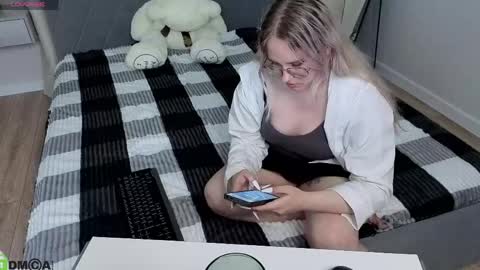 Yungsatou online show from June 2026 02:33:01 PM