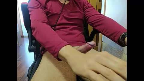 Snapshot of molom chatting on January 2025 09:39:01 AM molom online show from January 2025 09:39:01 AM