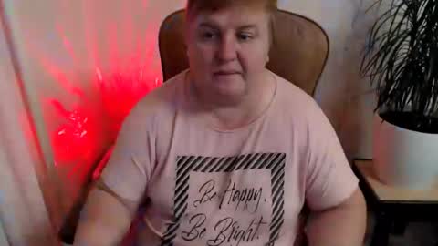 Snapshot of mommy99x chatting on January 2025 08:43:01 PM Mommy99X online show from January 2025 08:43:01 PM