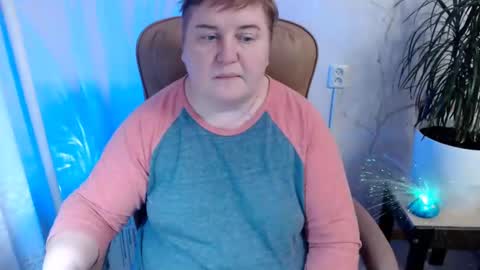 Snapshot of mommy99x chatting on January 2025 07:06:02 PM Mommy99X online show from January 2025 07:06:02 PM