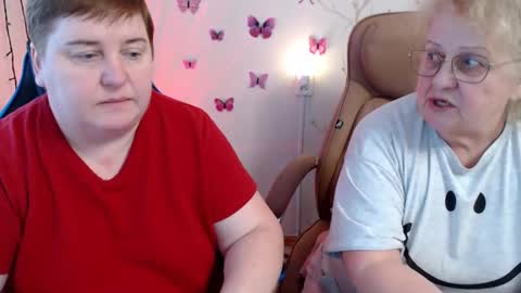 Snapshot of mommy99x chatting on March 2025 03:27:01 PM Mommy99X online show from March 2025 03:27:01 PM