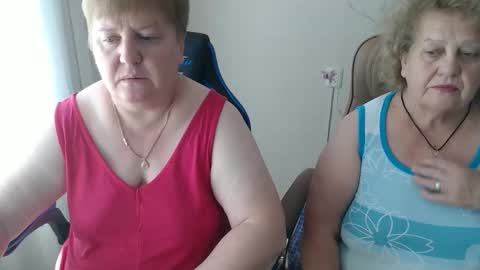 Snapshot of mommy99x chatting on September 2025 11:12:02 AM Mommy99X online show from September 2025 11:12:02 AM