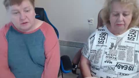 Snapshot of mommy99x chatting on December 2025 07:27:02 AM Mommy99X online show from December 2025 07:27:02 AM