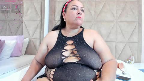 Jelitza online show from January 2025 12:41:01 AM