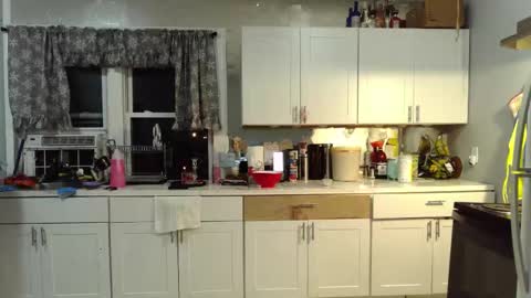 Snapshot of mommybubbles chatting on February 2026 02:48:02 AM Mommy bubbles online show from February 2026 02:48:02 AM