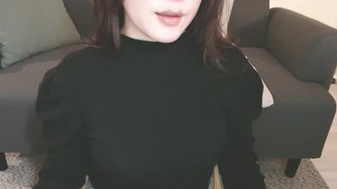 Momo online show from February 2025 01:19:02 AM