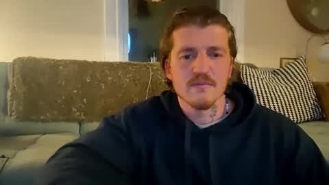 momo9221 online show from February 2026 02:44:01 AM