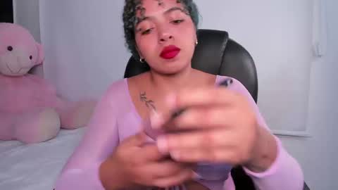 Momo  online show from March 2026 03:34:01 AM