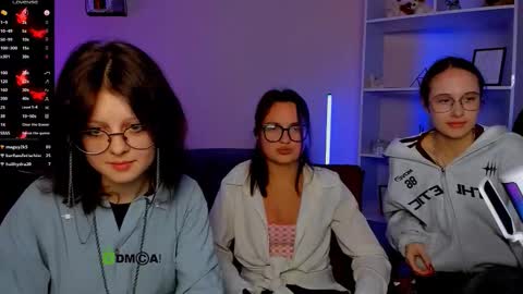 Mona  online show from October 2025 08:11:02 PM