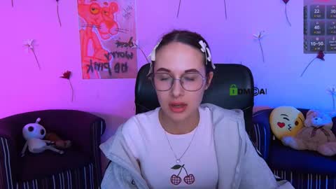 Mona  online show from May 2026 06:46:02 PM