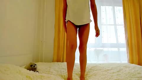 Mona online show from February 2025 08:57:02 AM