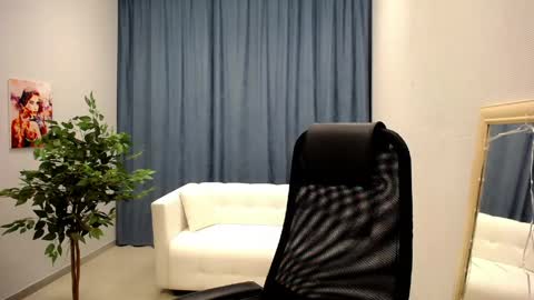 Mona online show from May 2026 11:07:01 AM