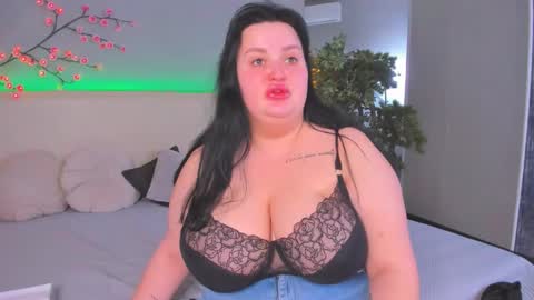 Snapshot of monasteel chatting on March 2026 02:01:01 PM Monica online show from March 2026 02:01:01 PM