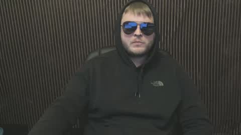 Snapshot of moneycumshot chatting on February 2026 06:35:01 PM Alex online show from February 2026 06:35:01 PM