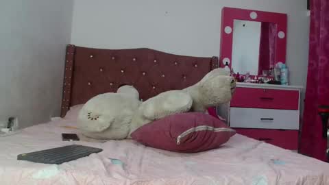 Monica online show from September 2025 03:29:01 AM