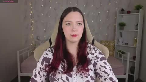 Monica online show from May 2026 05:24:02 AM