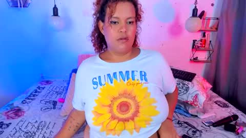 aleja      independent model       online show from January 2026 08:36:02 PM