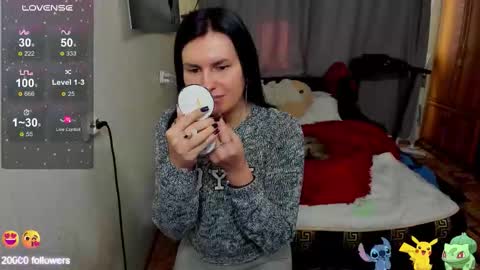 Monica Elder online show from February 2026 12:32:01 PM