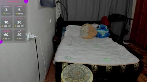 Snapshot of monica_elder chatting on March 2026 05:09:02 AM Monica Elder online show from March 2026 05:09:02 AM