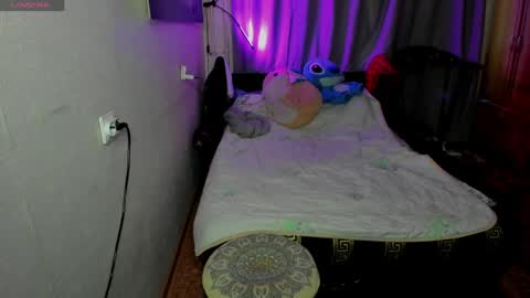 Snapshot of monica_elder chatting on April 2026 05:34:01 AM Monica Elder online show from April 2026 05:34:01 AM