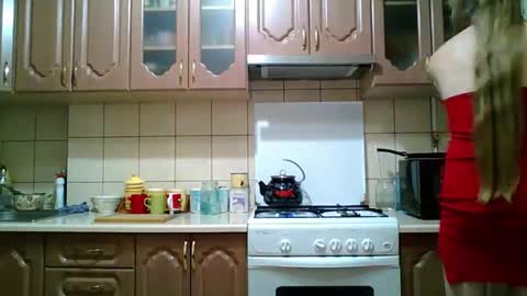 Monica online show from October 2025 09:02:01 PM