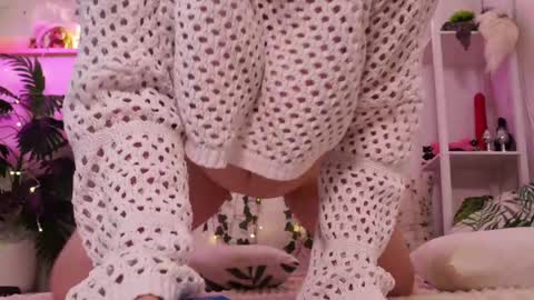 monicaasis online show from April 2026 06:25:01 PM