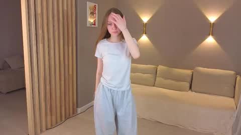 Snapshot of monicabiluci chatting on November 2025 04:18:01 PM my name is Nika online show from November 2025 04:18:01 PM