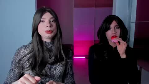 Snapshot of monicastark_ chatting on May 2026 07:22:02 PM monicastark_ online show from May 2026 07:22:02 PM