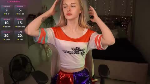  Monica  online show from November 2025 05:32:02 AM