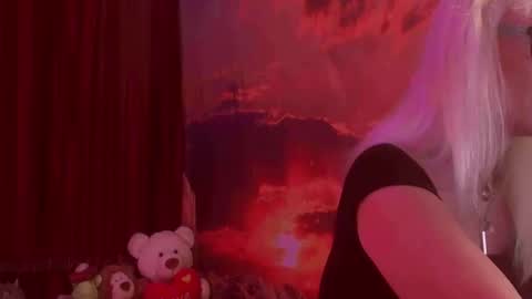 Monika    online show from October 2025 02:56:01 AM