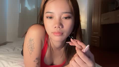 Snapshot of monikaisay chatting on January 2026 05:22:02 AM isay online show from January 2026 05:22:02 AM