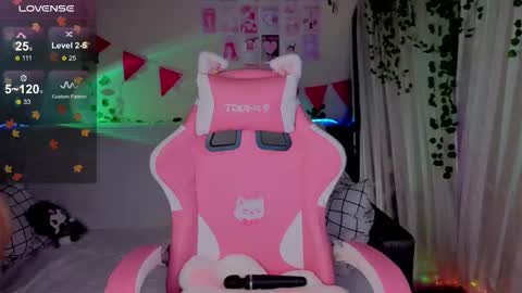 Snapshot of monikamayson chatting on December 2025 06:31:02 AM Monika online show from December 2025 06:31:02 AM