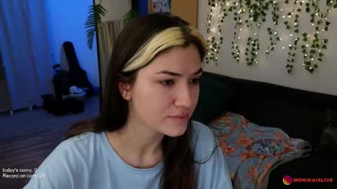 Monika online show from February 2026 05:22:02 AM