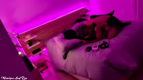 Snapshot of moniqueandrye chatting on November 2025 11:37:01 PM Monique Rye online show from November 2025 11:37:01 PM