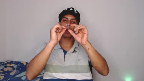 Snapshot of monkey_uchiha77 chatting on November 2025 08:35:02 PM simon dice online show from November 2025 08:35:02 PM