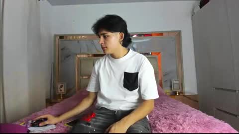 monky_0002 online show from March 2026 12:37:01 AM