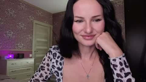 Snapshot of monparis_dream chatting on April 2026 02:26:01 PM monparis_dream online show from April 2026 02:26:01 PM