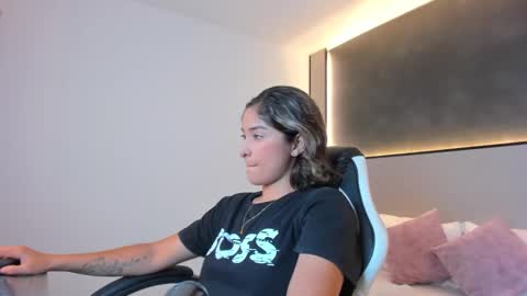 M O N S E  online show from September 2025 02:33:01 AM