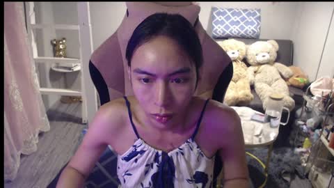 ELYSE A SIMPLE GIRL online show from April 2026 12:16:02 PM